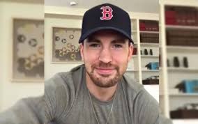 Chris evans scented candle gift for her fan gift pop culture candle celebrity candle candle gift celebrity merch captain america. Chris Evans Pamer Luka Memar Usai Bertarung Dengan Ryan Gosling Fans Heboh
