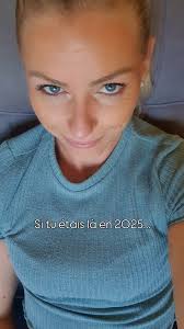 ❌️STOP AUX MEMES AMBIANCES PARTOUT !, Du blanc cassé, du bois...et voilà !  , C'est quasiment tout ce qu'on a vu passé en 2025. Et si même Pantone se  met à nous dire que le blanc est LA couleur de ...