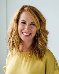 Jessica Hill's Instagram, Twitter & Facebook