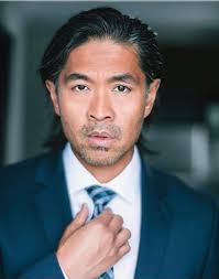 Vincent Ross's Instagram, Twitter & Facebook