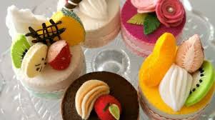 кто написал книгу по кулинарии сладкие подарки своими руками Keksy I Pirozhnye Iz Fetra Idei Dlya Tvorchestva V 2020 G Zabavnaya Eda Igrushechnaya Eda Iz Vojloka Valyanie Iz Vojloka Svoimi Rukami