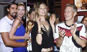 Ride wife, life good wife fight back, kill wife wife gone think about wife regret. Sami Khedira Bastian Schweinsteiger And Andre Schurrle Party With The World Cup Daily Mail Online