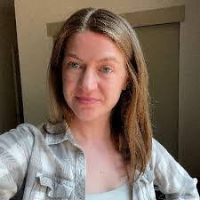 Sara Shoff's Instagram, Twitter & Facebook