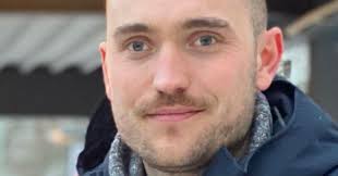 France must curb child, teen use of smartphones, social media, says panel