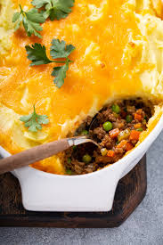 May 19, 2020 · this easy sheperd's pie recipe has a delicious ground beef filling with gravy and frozen vegetables. Classic Shepherd S Pie Adamlawnsltd