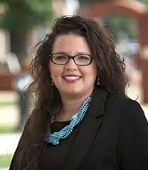 Lauren Lowry's Instagram, Twitter & Facebook