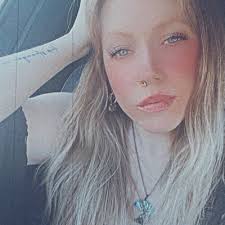 Kate Rickard 💥 (@katerickard_x)