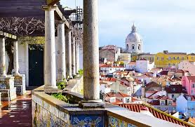 11 reviews of miradouro de santa catarina great place to enjoy a sunny afternoon with a group of friends. As Janelas Verdes Lissabon Heritage Hotels Colletion Official Website