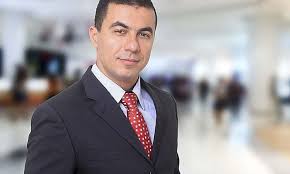 Luis miranda has also had a successful career in his own right, acting as a political consultant for hillary clinton and charles schumer, among others. Luis Miranda Leiloa Casa Para Pagar R 590 Mil Na Justica Diz Denunciante Jornal De Brasilia
