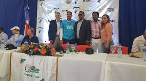 Resultado de imagen para foto de hijo de pedro martinez firmado por detroit