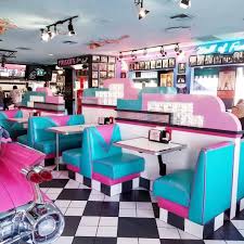 Bringing It Back With The Extra 80 S Diner Interiorinspiration Restaurantdesign Diner Aesthetic Retro Diner Diner Decor