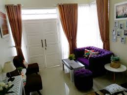 Cara mengatur rumah minimalis jadi pada dasarnya untuk mengatur dekorasi rumah merupakan suatu hal yang cukup sederhana karena hanya bagaimana cara mengkombinasikan beberapa hal. 12 Ide Dan Cara Menata Ruang Tamu Minimalis Makin Cantik Juga Luas 2021 Dekor Rumah