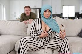 Muslim video with Lilly Hall - PORNSTARS.TUBE
