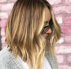 Lovely Light Blonde Balayage Look By Elle At Depasquale The Spa Hairstylist Hairgoals Hai Natural Hair Salons Natural Hair Styles Light Blonde Balayage