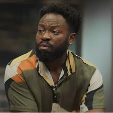 Cláudio mata charada e encontra pista importante do tesouro