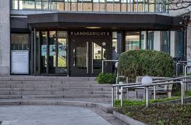 Maybe you would like to learn more about one of these? Landgericht Verneint Befangenheit Ex Anwalt Von Daimler Darf Uber Daimler Richten Wirtschaft Stuttgarter Zeitung