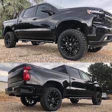 Digging This New Chevy Silverado That Autoplexrestyling Just Hooked Up With Our Readylift 4 Sst Lift Ki Chevrolet Silverado New Chevy Silverado Pickup Trucks