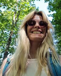 🤸‍♀️ Also i wa geschickt fian Suma 🌡☀️ Nur der See macht noch Mätzchen 😅  17 Grad sind für Ende Mai schon ziemlich knackig 😅🫢 Da bleib ich lieber  noch über Wasser