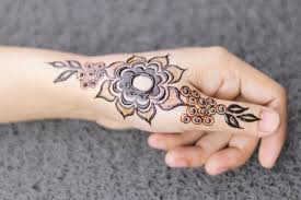 Sie sind jedoch sowohl in ihren. Henna Tattoo Farbe Dm Kann Man Henna Tattoo Farbe Im Drogeriemarkt Kaufen