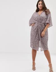 Trouvez votre bonheur pour que votre grand jour vous ressemble ! Comment Porter Un Ensemble Grande Taille Pour Un Mariage