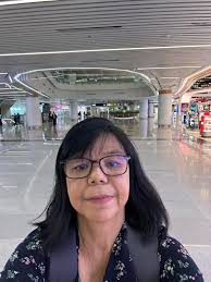 On my way back to Singapore. Thank you my lovely landlord send me to  airport early in the morning. Had a fruit platter for my flight from Khon  Kaen to Bangkok. Met