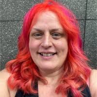 Sara Stott's Instagram, Twitter & Facebook