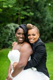 Winters is the best time for this wedding hairstyle for short hair in the african american style. African American Bridal Hairstyles