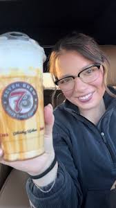 Abby Lamb (@living.lamby)