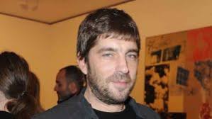 Stroncato da un infarto a 44 anni. Jhilufc8qud3dm