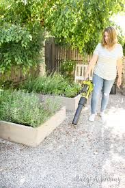 How to choose the best landscaping rock to prevent weeds? How To Keep Pea Gravel Clean Tidy Stacy Risenmay