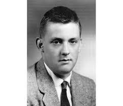 Kim Clanton's Instagram, Twitter & Facebook