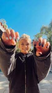 Regarder des films en streaming complet sur votre smart tv, console de jeu, pc, mac, smartphone, tablette et bien plus. 900 P E O P L E Ideas In 2021 Annie And Hayden Cole And Savannah Annie Lablanc