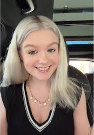 Tamara Fritz's Instagram, Twitter & Facebook