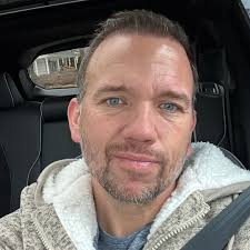 We are now hiring! Come Visit Our Hiring Center for the North Babylon Store 