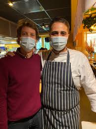 Farfalle di salmone e zucchini, risotto di gamberetti, bacallá alla griglia, carré di agnello,. Jose Carlos Capel On Twitter El Restaurante Belmondo En Madrid El Nuevo Italiano De Moda Que Pulveriza Records De Asistencia En Que Basa Su Exito Elviajero Pais Https T Co 6cdc6hegux Https T Co Eyriusxraw