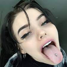 Pin By Xowie Krogh On Xowie Jones Face Piercings Mouth Piercings Piercings For Girls