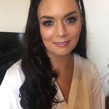 Linda Devaney's Instagram, Twitter & Facebook