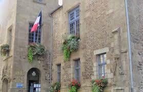 S'il y a peu de résultats, c'est qu'il n'y a pas assez de lycées dans la ville de fougeres et dans le département ille et vilaine. Confinement Les Dispositions Prises Pour Les Services De La Ville De Fougeres La Chronique Republicaine