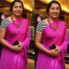 Black And White Striped Saree Blouse Everyone Need To Have A Stripe Blouse Keep Me Stylish Striped Blouse Designs Striped Blouse Saree Blouse Neck Designs