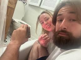 Lisa Polasek's Instagram, Twitter & Facebook