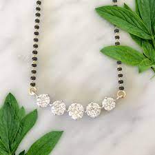 These stunning mangalsutra designs are what every modern bride needs for her wedding. Pin On Mangalsutra Designs
