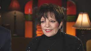 Todos los conciertos de liza minnelli. Liza Minnelli Opens Up About Her Health After Breaking Her Back Exclusive Entertainment Tonight