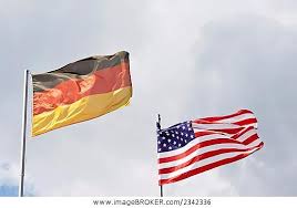 Es sind diese ganz realen sticker, die auf das viel abstraktere, metaphorischere, und gefährlichere label verweisen, es weiter verbreiten und in die köpfe kleben. Ahnlich 39985 Imagebroker Com