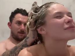 Johnny Manziels Girlfriend Posts Video From The Bathtub - The Spun