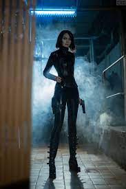 Awakening, selene escapes imprisonment to find herself in a world where humans have discovered the existence of both. Amazing Cosplay Auf Twitter Selene Underworld Model Tasha Yun Photo Greed Moviecosplay Cosplaygirl Underworld Selene Vampire Underworldcosplay Https T Co Lkytn6lsdo