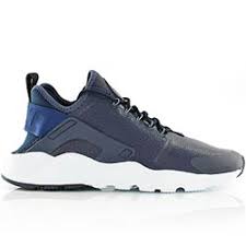 Add a unique and iconic sneaker to your collection with a pair of huaraches. Nike W Air Huarache Run Ultra Prm Bleu Marine Ocean Fog Bleu Bei Kickz Com