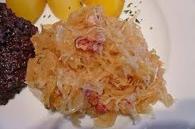 Weltbestes Sauerkraut Von Dariosmama Chefkoch Sauerkraut Sauerkraut Rezepte Rezepte