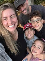 In an Airbnb for 5 weeks. Found this today making the bed. Can someone  please identify and provide next steps if needed.