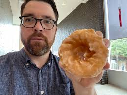 On a testé le premier Tim Hortons de l'histoire des Tim Hortons... et la  «roue de tracteur» a meilleur goût