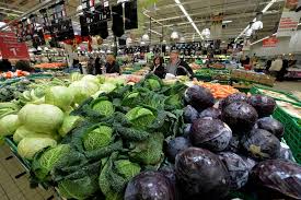 Dans la mesure où on ne touche pas les semelles avec les mains, il est très peu probable d'être contaminé par ses chaussures. Coronavirus Alimentation Emballages Courses Et Cuisine Nos Reponses A Vos Questions